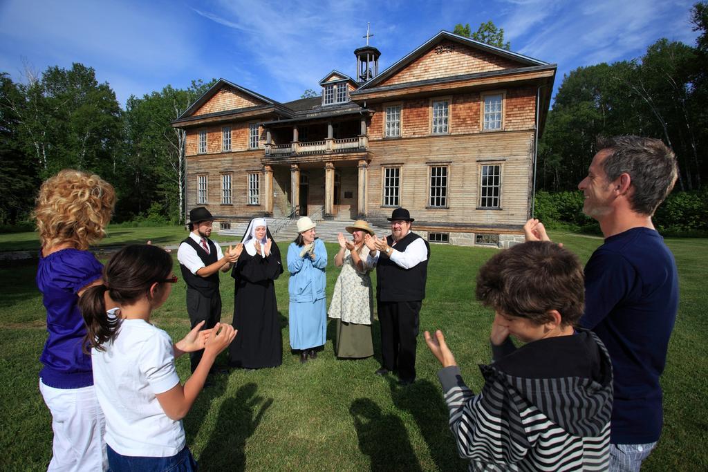 Village Historique De Val-Jalbert Chambord Exteriör bild